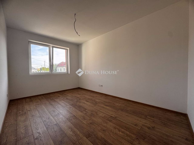 Eladó családi ház, Dunaszegen 89.9 M Ft, 4 szobás