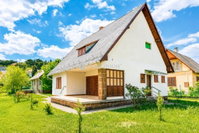 Eladó családi ház, Balatonalmádiban 129.9 M Ft, 6 szobás