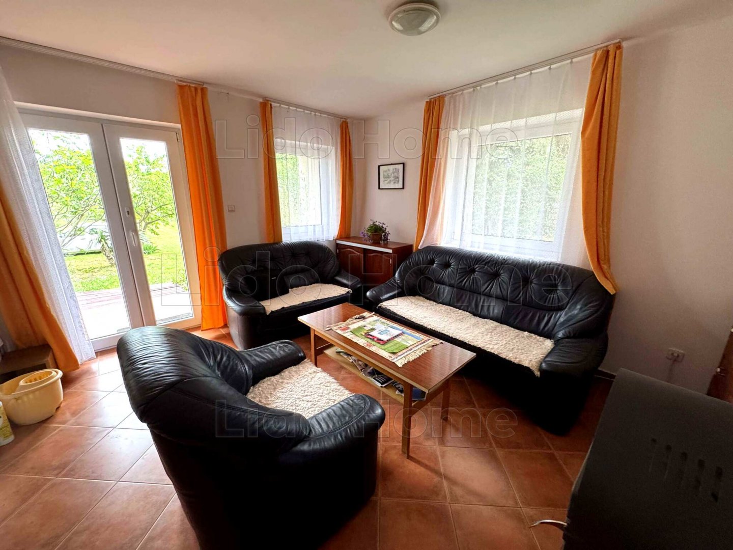 6 bed · 123m² · 200.000.000 ft