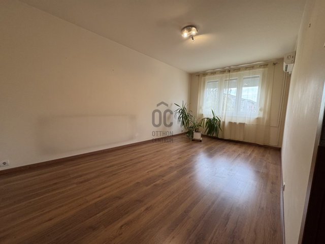 Eladó panellakás, Budapesten, XIV. kerületben 69.5 M Ft, 2 szobás