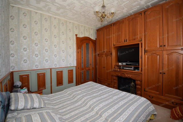 Eladó panellakás, Győrött 53 M Ft, 2 szobás