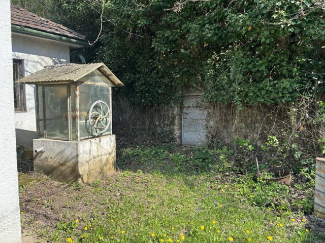 Eladó nyaraló, Szirmabesenyőn 17.9 M Ft, 2 szobás