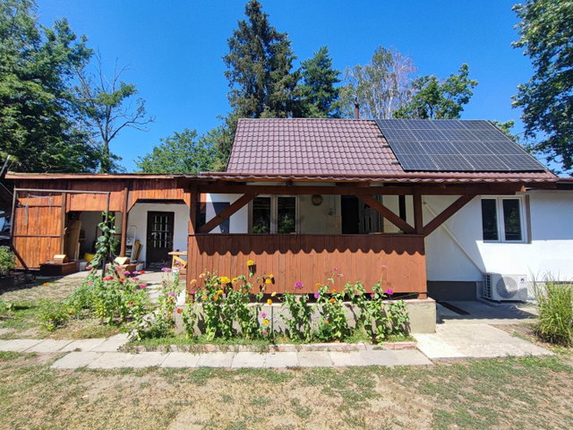 Eladó családi ház, Pócsmegyeren 61.5 M Ft, 3 szobás