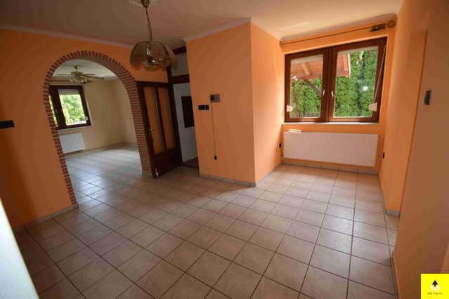 Eladó családi ház, Lövőn 99.5 M Ft, 6 szobás