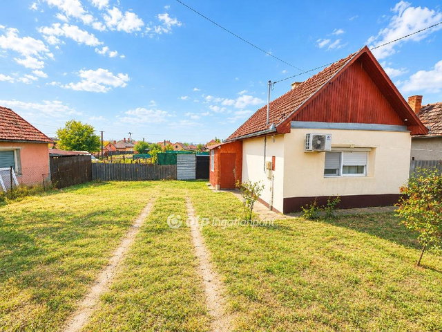 Eladó családi ház, Hajdúsámsonon 29.9 M Ft, 1 szobás