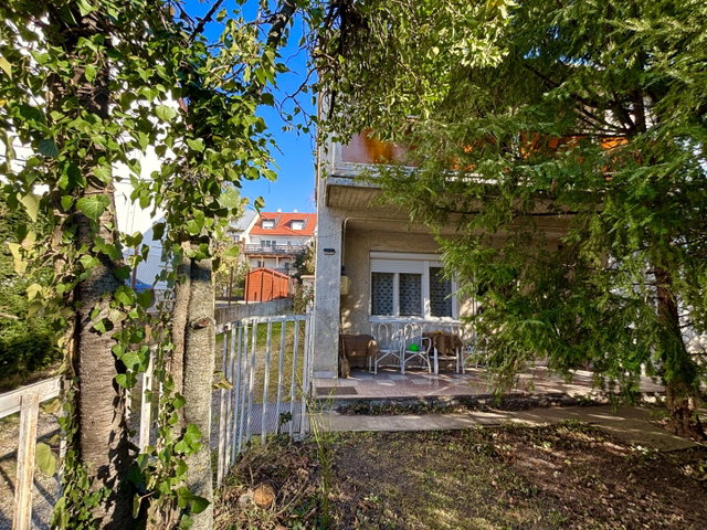 Eladó téglalakás, Balatonfüreden 76 M Ft, 3+2 szobás