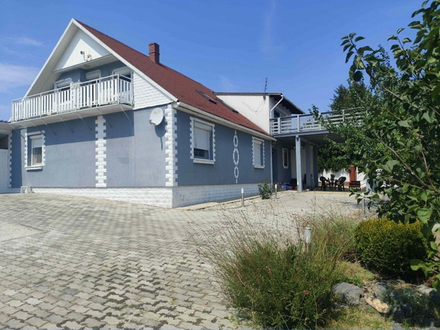 Eladó családi ház, Cserszegtomajon 99.9 M Ft, 6 szobás