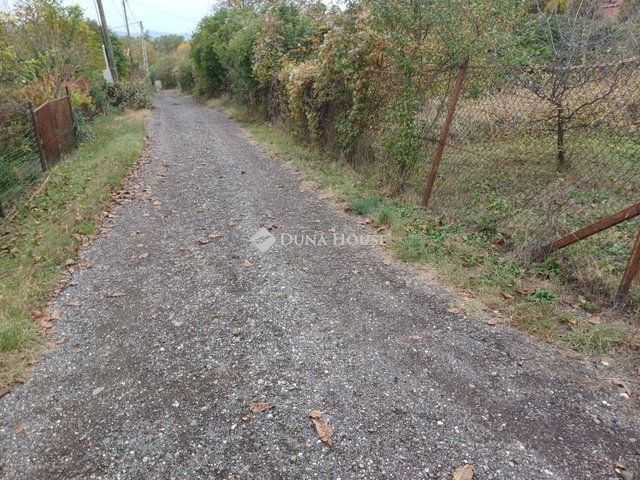 Eladó telek, Únyon 4.8 M Ft / költözzbe.hu