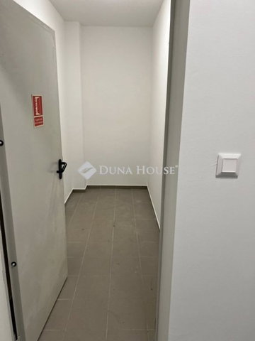 Eladó ipari ingatlan, Répcelakon 6.9 M Ft / költözzbe.hu