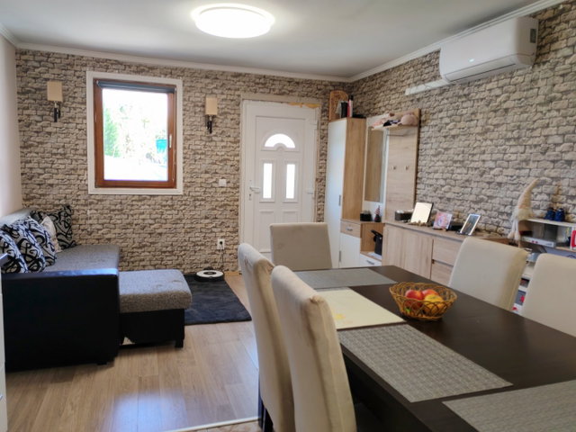 Eladó családi ház, Győrött 39.9 M Ft, 2 szobás