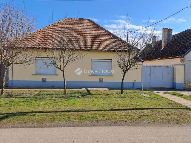 Eladó családi ház, Bácsbokodon 15 M Ft, 3 szobás