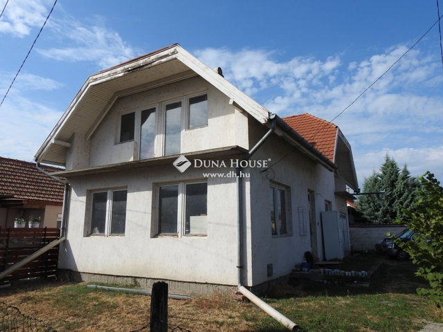 Eladó családi ház, Siófokon 72 M Ft, 4 szobás