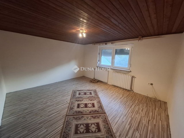 Eladó családi ház, Szegeden 165.9 M Ft, 3 szobás