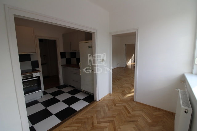 Kiadó téglalakás, albérlet, Budapesten, I. kerületben