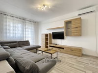 Kiadó panellakás, albérlet, Debrecenben 300 E Ft / hó, 3 szobás