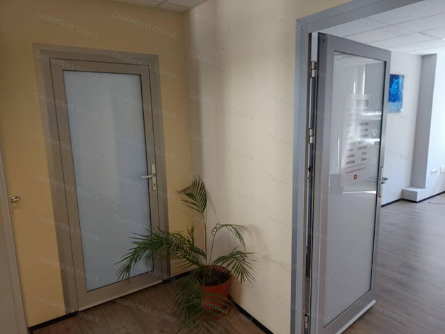 Kiadó iroda, Szolnokon 180 E Ft / hó, 2 szobás