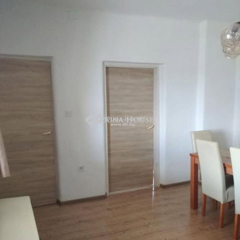 Eladó családi ház, Magyon 24 M Ft, 2 szobás