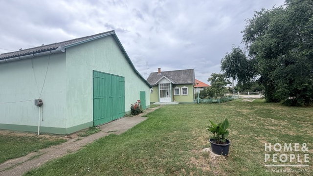 Eladó családi ház, Hódmezővásárhelyen 45 M Ft, 1 szobás