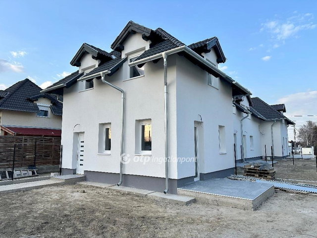 Eladó téglalakás, Tökölön 79.9 M Ft, 2+1 szobás