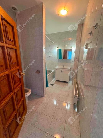 Kiadó sorház, albérlet, Debrecenben 370 E Ft / hó, 5 szobás