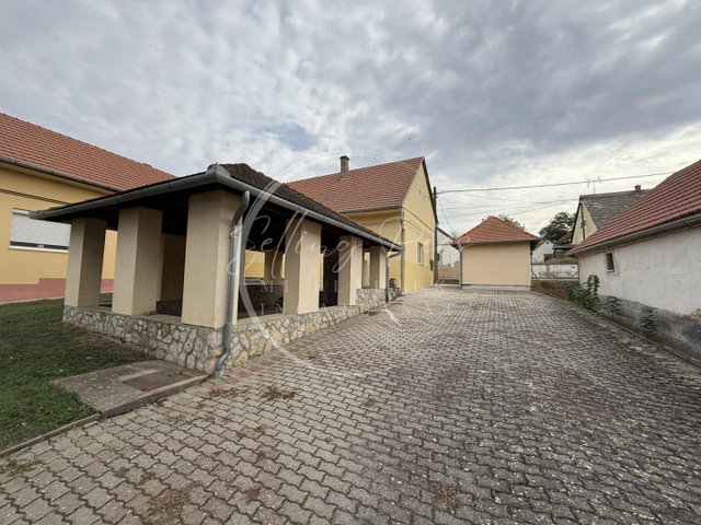 Eladó családi ház, Pócsán 19.9 M Ft, 3+1 szobás