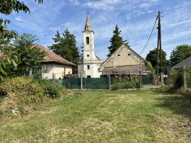 Eladó családi ház, Szentantalfán 49 M Ft, 2 szobás