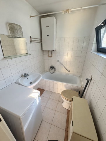 Eladó családi ház, Csörögön 49 M Ft, 2 szobás
