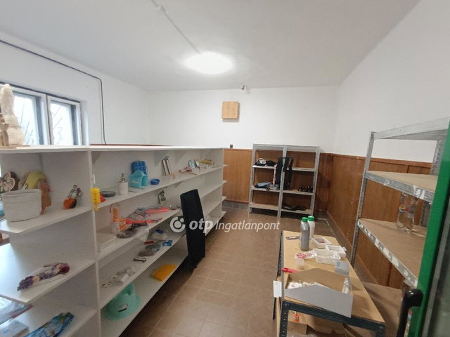 Eladó családi ház, Gyulaházán 15 M Ft, 2 szobás