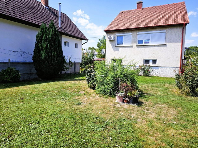 Eladó családi ház, Mosonmagyaróváron 85.9 M Ft, 2 szobás