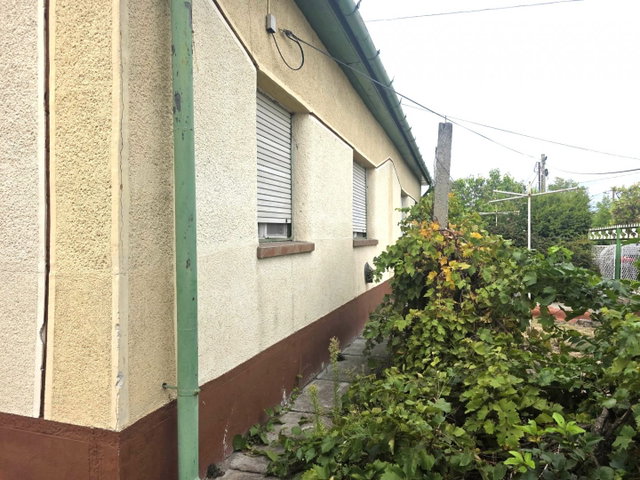 Eladó családi ház, Újszászon, Ady Endre úton 16.9 M Ft