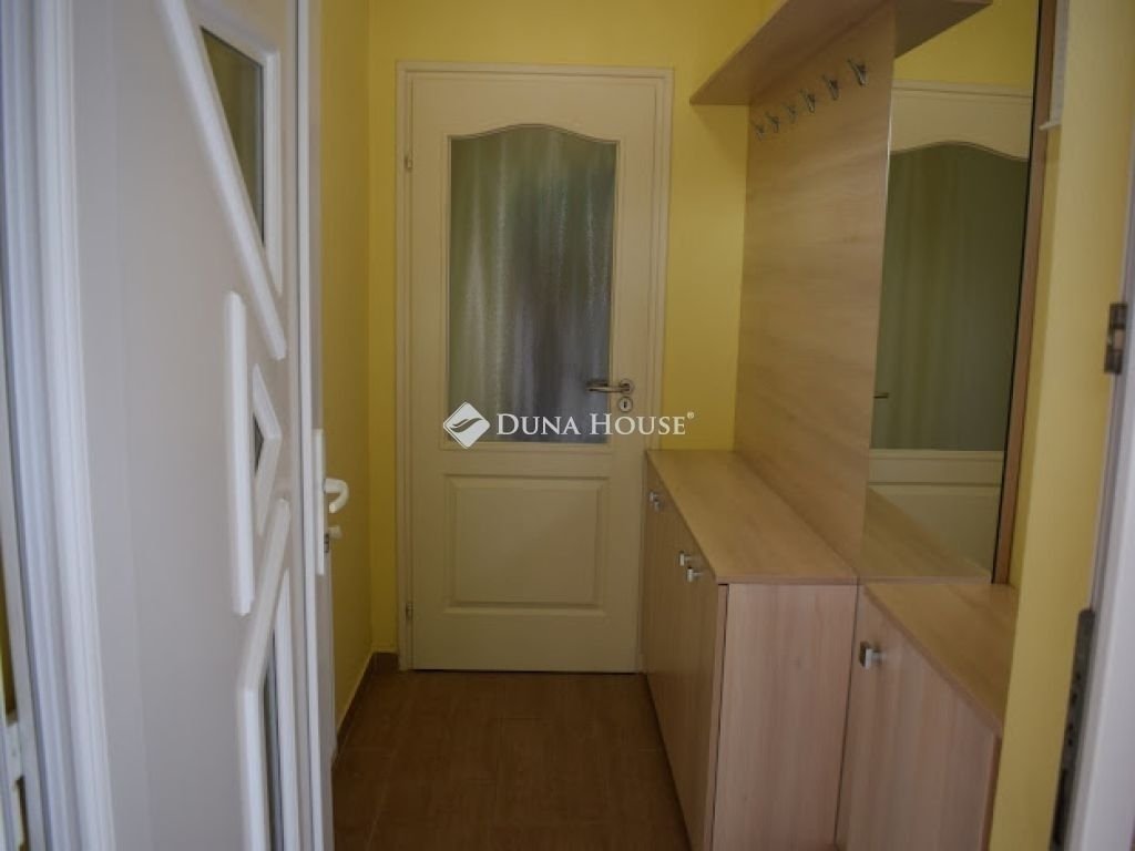 3 bed · 156m² · 129.900.000 ft