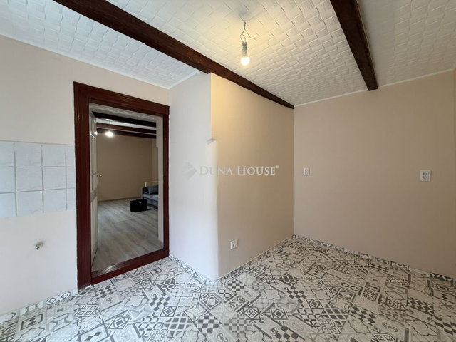 Eladó családi ház, Pándon 23.9 M Ft, 1 szobás