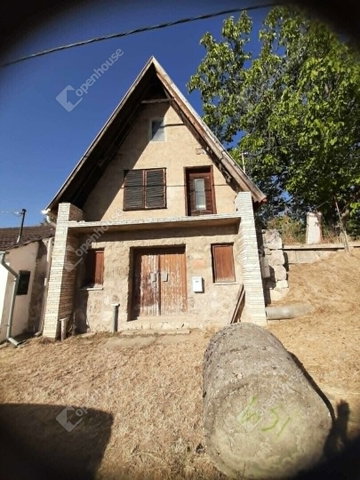 Eladó nyaraló, Vértesszőlősön 9.99 M Ft, 1 szobás