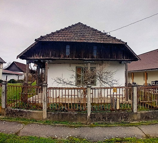 Eladó családi ház, Vámosoroszin 8.5 M Ft, 2 szobás