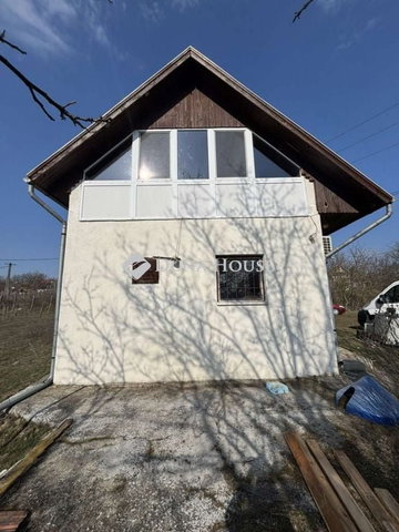 Eladó családi ház, Kókán 10 M Ft, 3 szobás