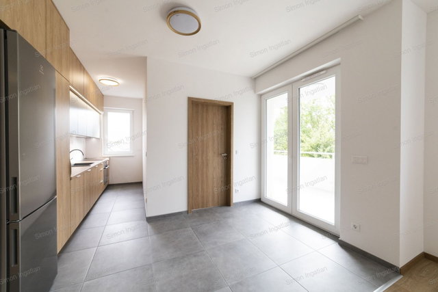 Kiadó téglalakás, albérlet, Kecskeméten 240 E Ft / hó