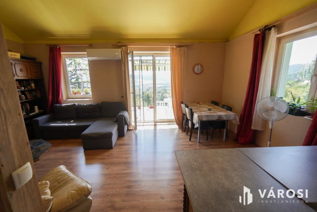Eladó családi ház, Szentendrén 89.9 M Ft, 3 szobás