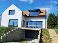 Eladó családi ház, II. kerületben 360 M Ft, 7 szobás