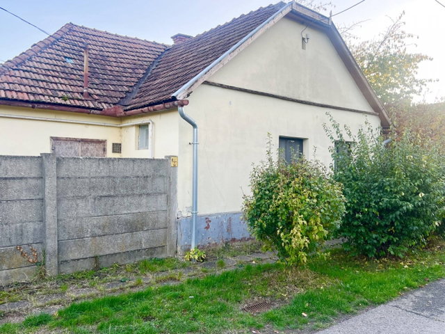 Eladó családi ház, Gyulán 25.9 M Ft, 3 szobás