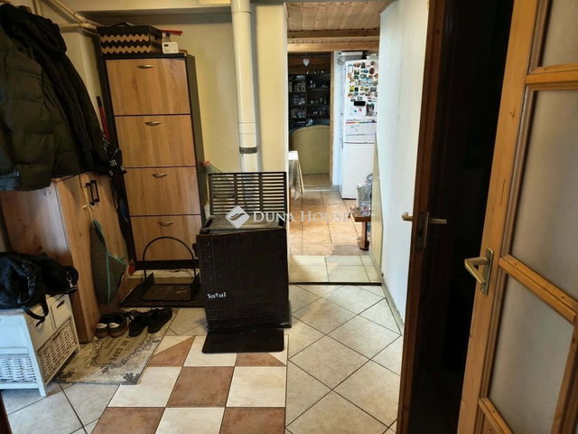 Eladó családi ház, Lajosmizsén 32 M Ft, 2 szobás