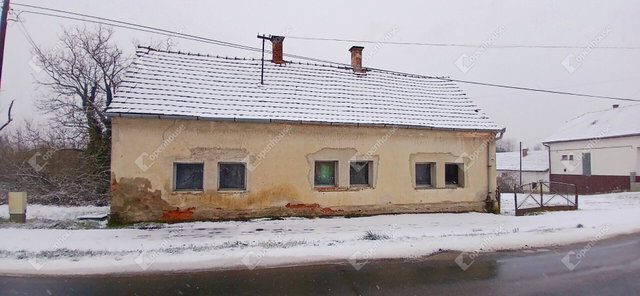 Eladó családi ház, Lovásziban 8 M Ft, 4 szobás