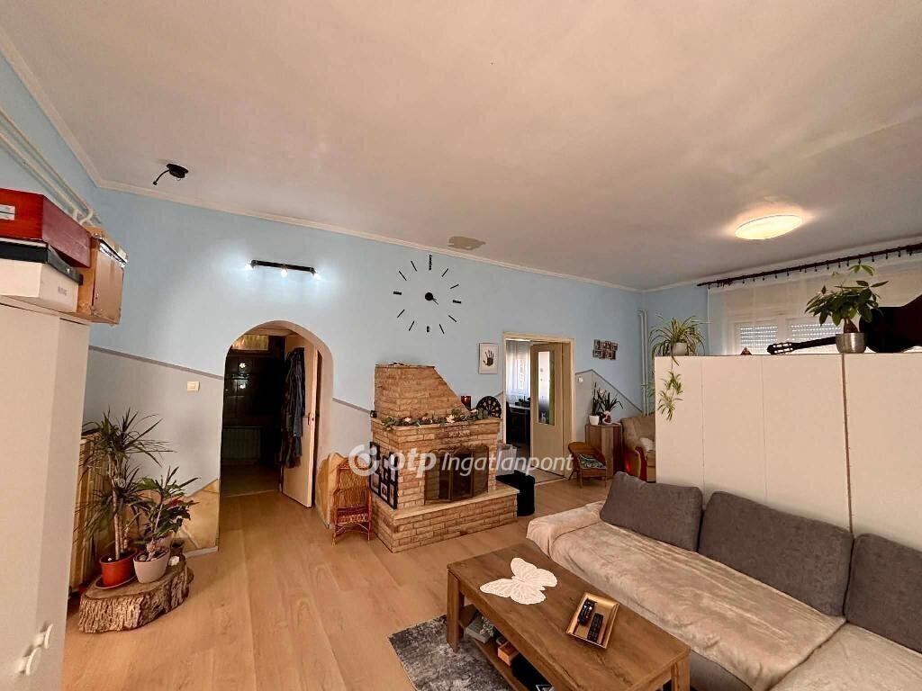 2 bed · 132m² · 73.900.000 ft