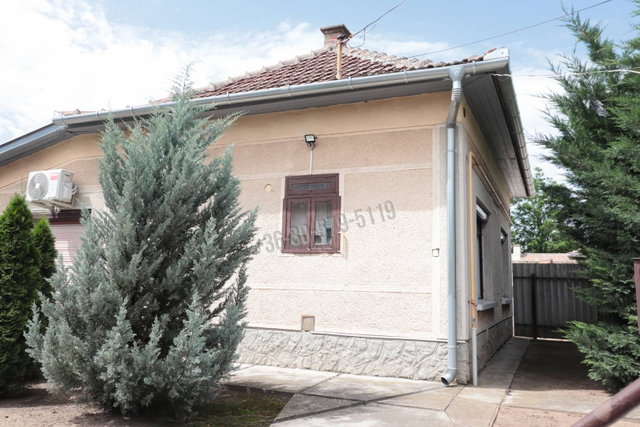 Eladó családi ház, Orosházán 25 M Ft, 2 szobás