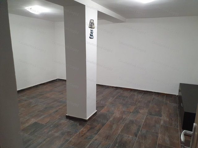 Kiadó üzlethelyiség, Szolnokon 200 E Ft / hó, 2 szobás