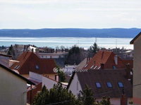 Eladó téglalakás, Balatonfüreden 169 M Ft, 3 szobás