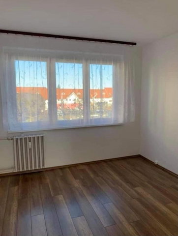 Eladó panellakás, Szombathelyen 39.9 M Ft, 2 szobás