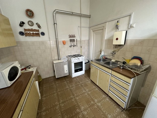 Eladó téglalakás, Budapesten, V. kerületben 175 M Ft, 4+1 szobás