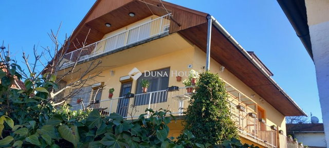 Eladó családi ház, Hévízen 115 M Ft, 4 szobás
