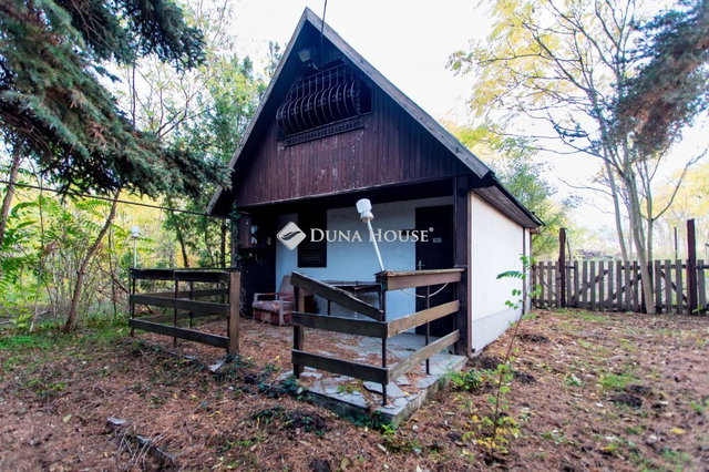 Eladó nyaraló, Győrött 31.99 M Ft, 1 szobás