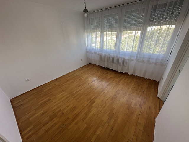 Kiadó panellakás, albérlet, Nyíregyházán, Búza téren